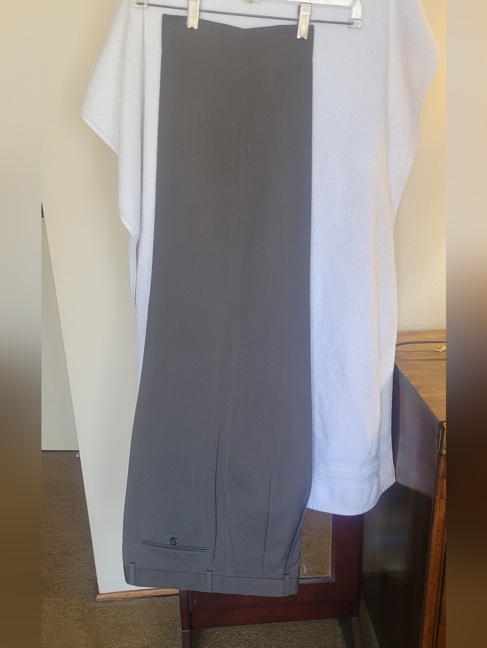 Vintage Barrington Mens Size 36X29 Brown Pleated Straight Dress Pants (white)